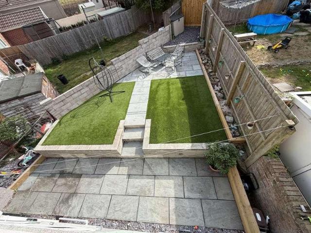 House for sale in Cefn Glas, Wales