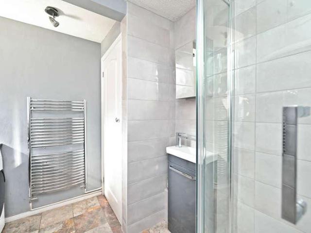 House for sale in Frogmore, Hart