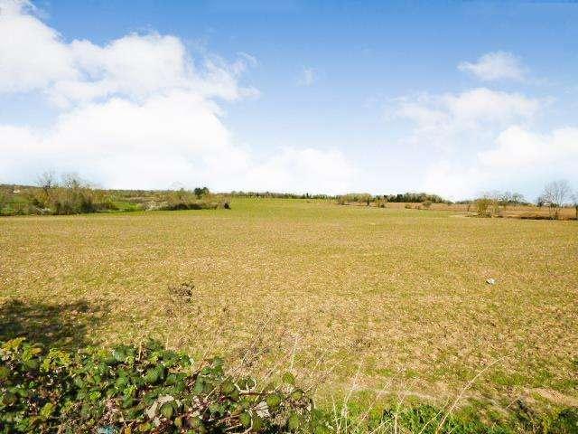 House for sale in Ongar, Epping