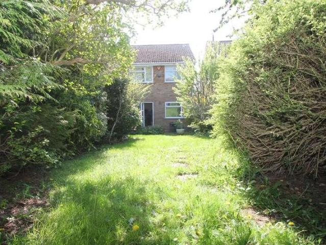 House for sale in Halesowen, West Midlands