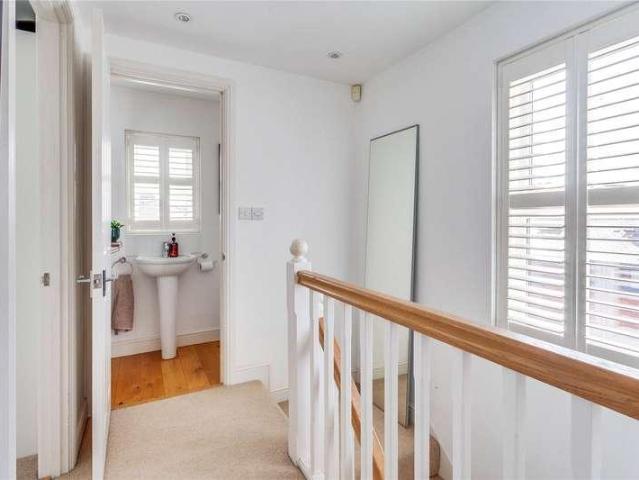 House for sale in Henley-on-Thames, Berrick Salome