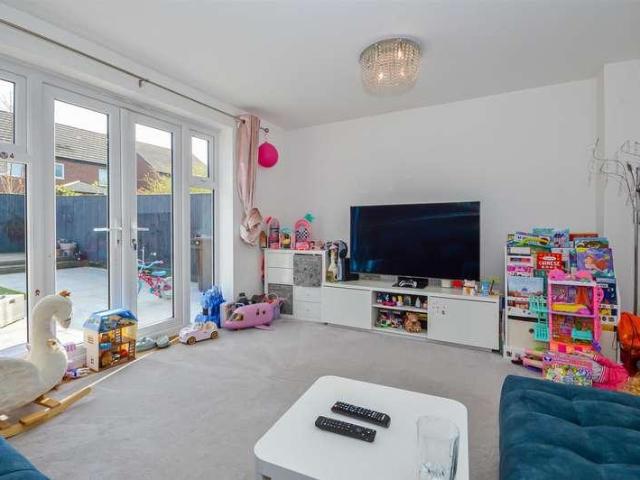 House for sale in Normanton, Normanton and Altofts House for sale in Normanton, Normanton and Altofts