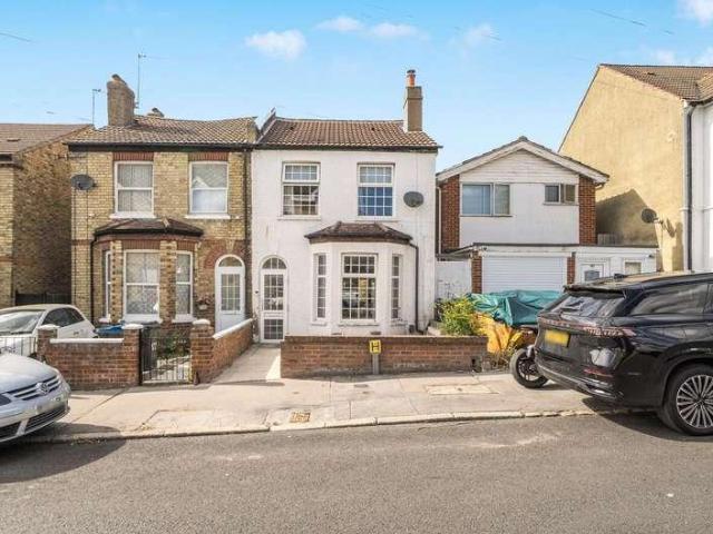 House for sale in London Borough of Croydon, Thornton Heath