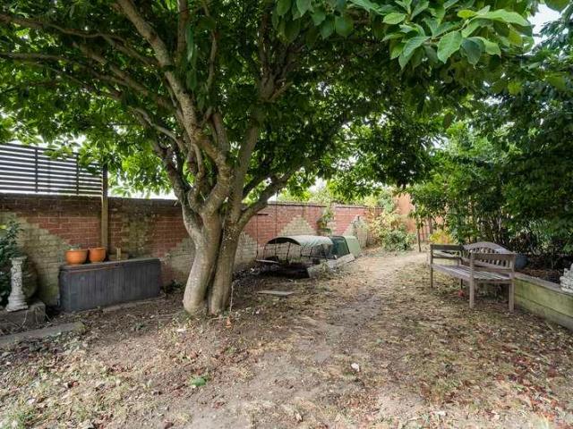 House for sale in Wrecclesham, Fole