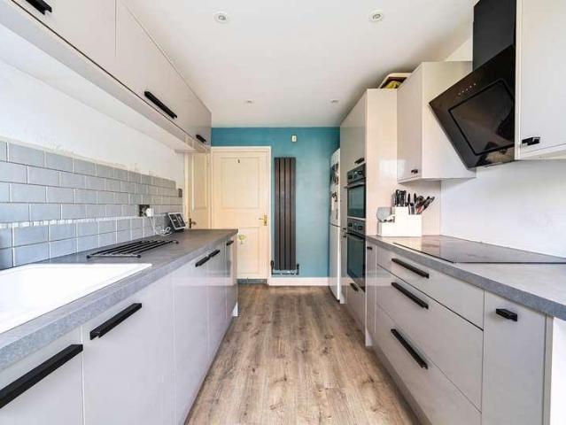 House for sale in Kingsditch, Cheltenham