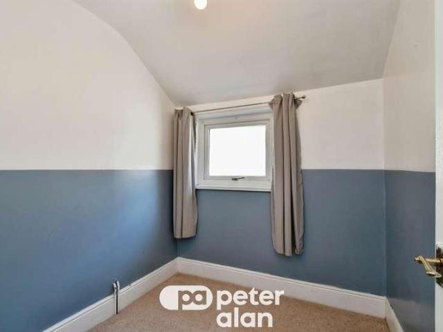 House for sale in Cimla, Neath