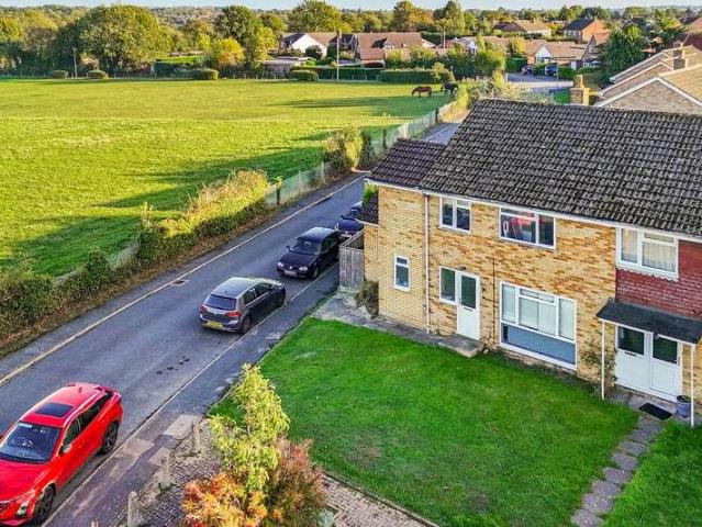 House for sale in Great Hivings, Bellingdon