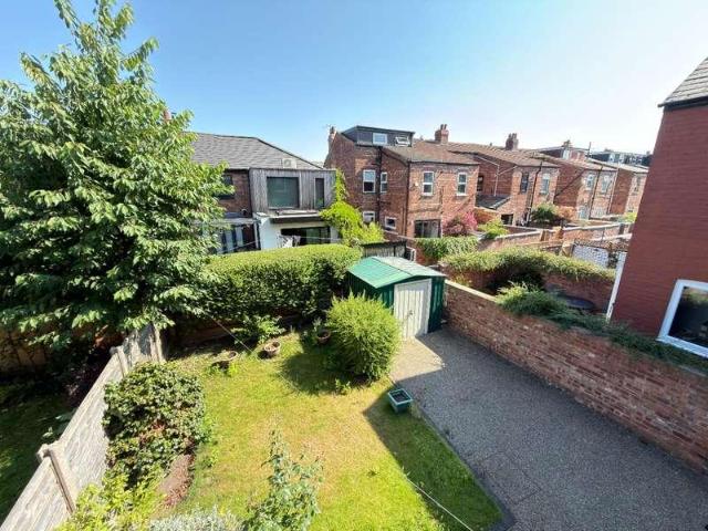 House for sale in Georgia, Greater Manchester