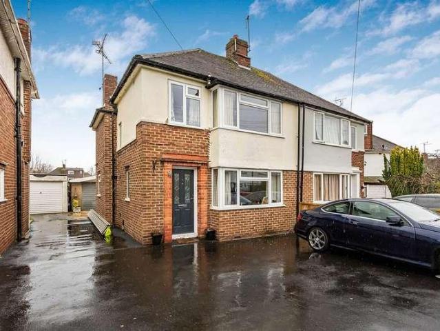 House for sale in Caversham Park, Reading