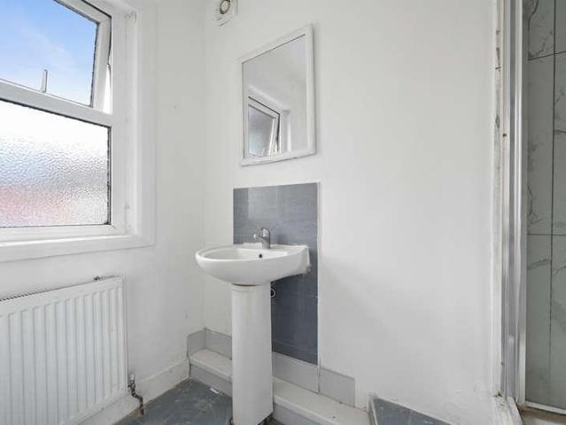 House for sale in Harrow Weald, Greater London