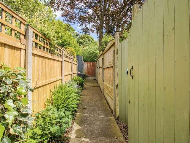 House for sale in Glasshoughton, Castleford