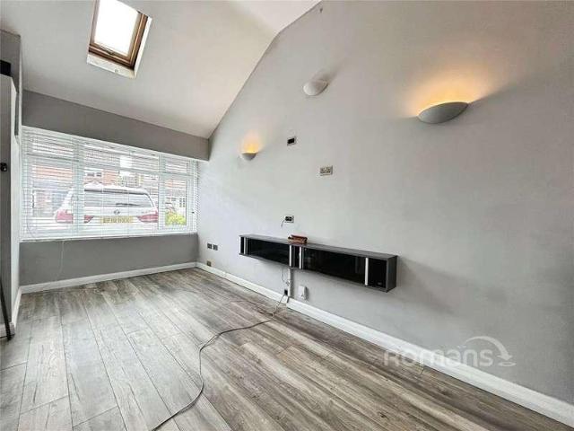 House for sale in The Crescent, Farnborough