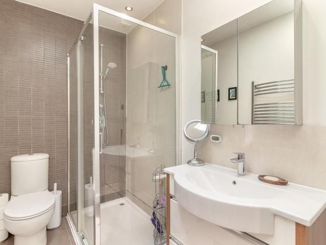 House for sale in Harlow, Harrogate