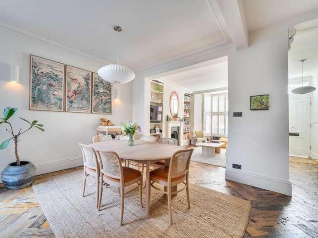 House for sale in Tufnell Park, Greater London