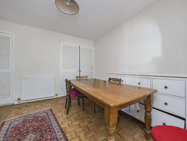 House for sale in Windsor, Dedworth