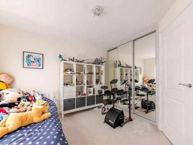 House for sale in Pen-y-ffordd, Wales