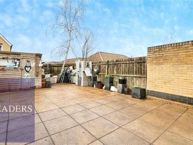 House for sale in Chipping Hill, Essex
