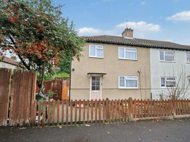 House for sale in Wealdstone, Greater London