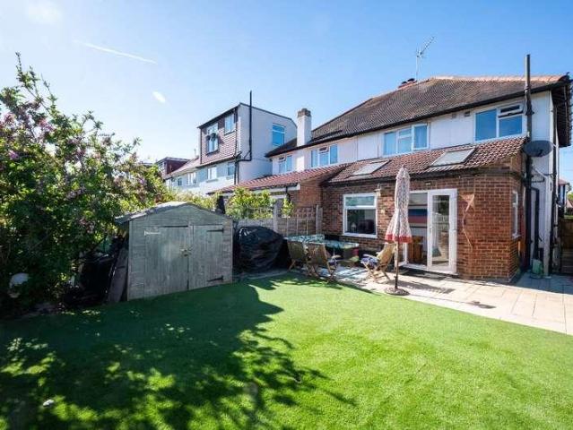 House for sale in Whitton, Greater London