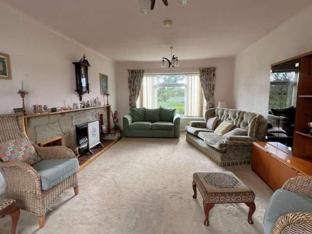 House for sale in Elmfield, Leicestershire
