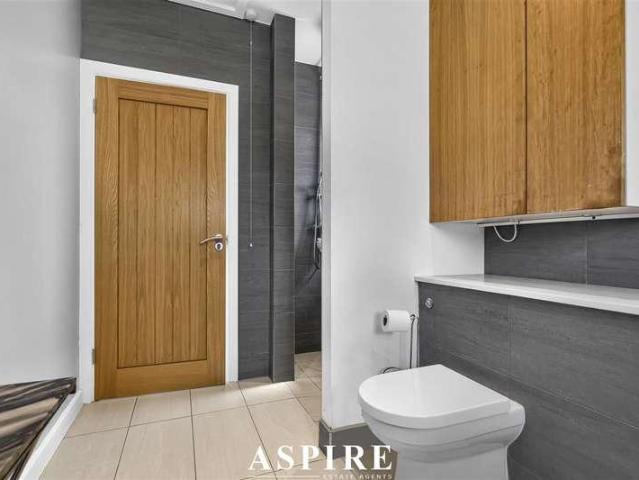 House for sale in Alton Barnes, Essex