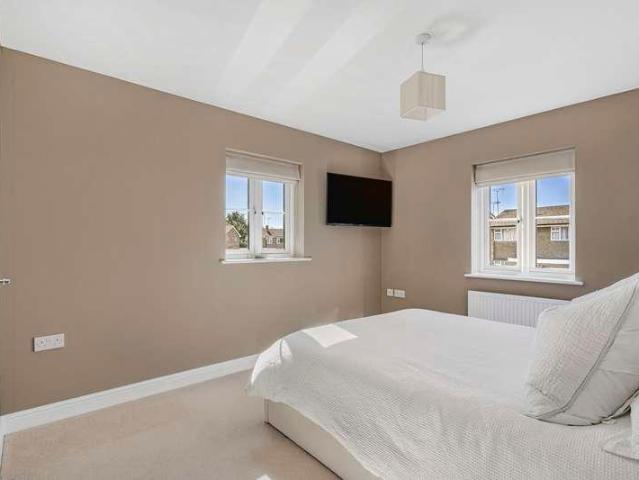 House for sale in Farnborough, Hampshire