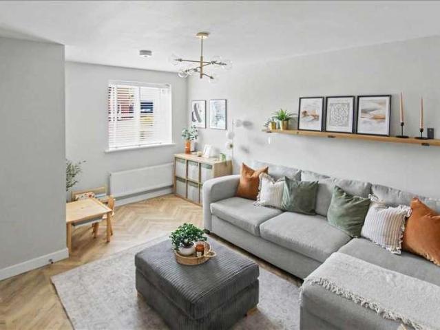 House for sale in Attenborough, East Midlands