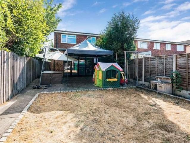 House for sale in Lower Halliford, Surrey