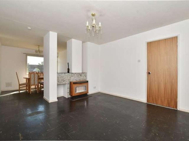 House for sale in Lee Chapel, Essex