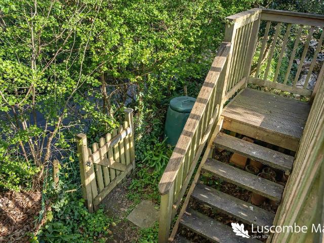 House for sale in Follaton, Strode
