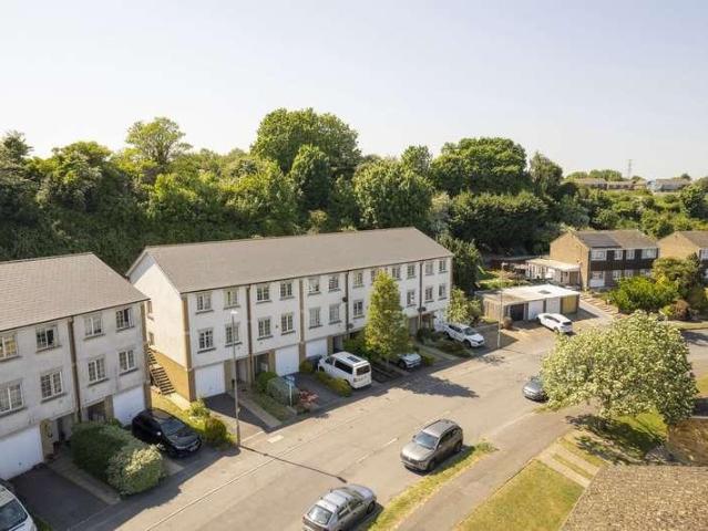 House for sale in Folkestone, Golden Valley