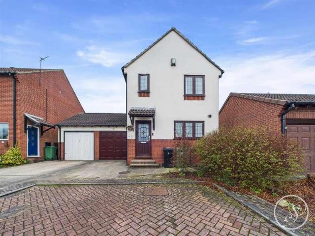 House for sale in Whitkirk, Colton
