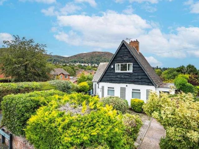 House for sale in Barnard's Green, Forthampton