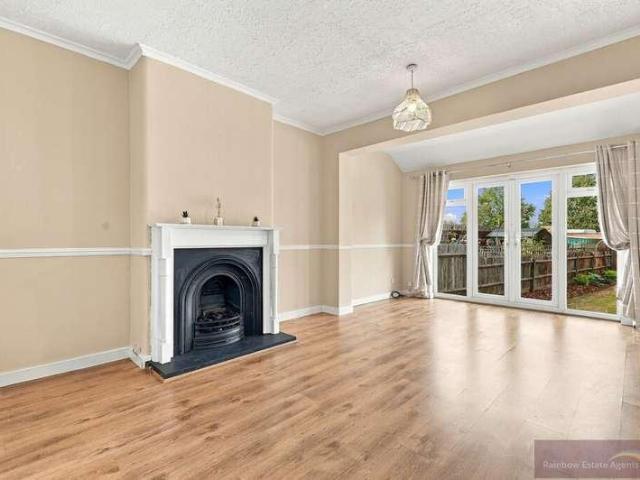 House for sale in Waltham Abbey, Epping Forest