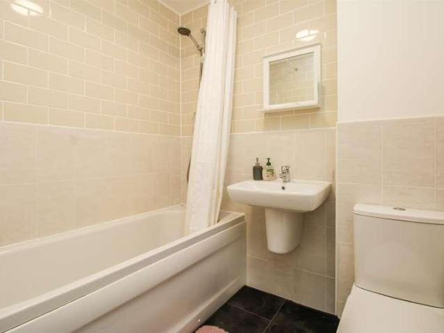 House for sale in Normanton and Altofts, West Yorkshire