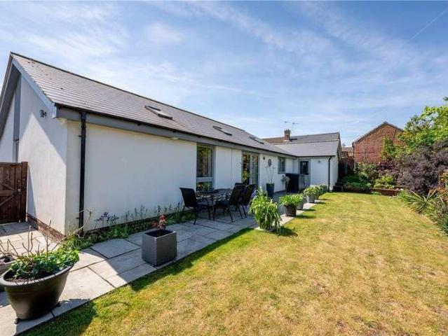 House for sale in Eastbridge, Suffolk