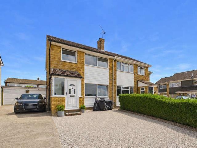 House for sale in Emmington, Berrick Salome
