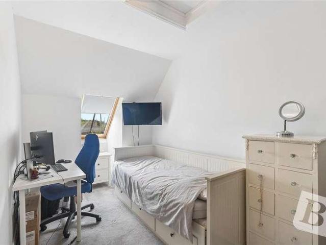 House for sale in South Ockendon, Essex