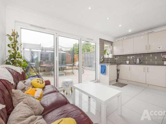 House for sale in Dagenham, Isle Of Man