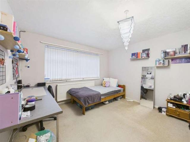House for sale in Elmfield, Leicestershire