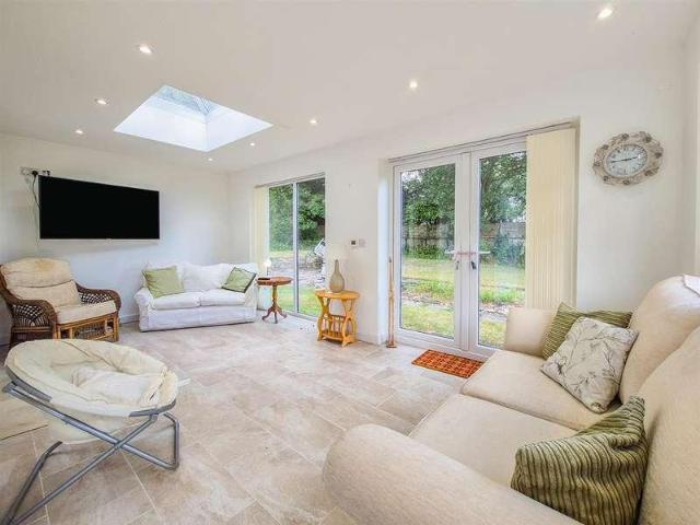 House for sale in Higher Bebington, Mapleton