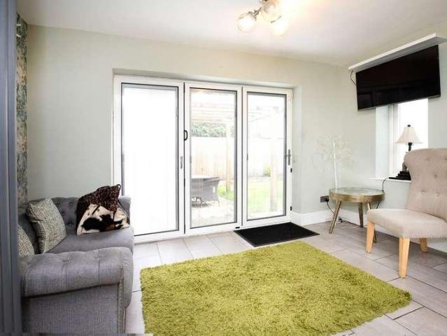 House for sale in Thornhills, Brighouse