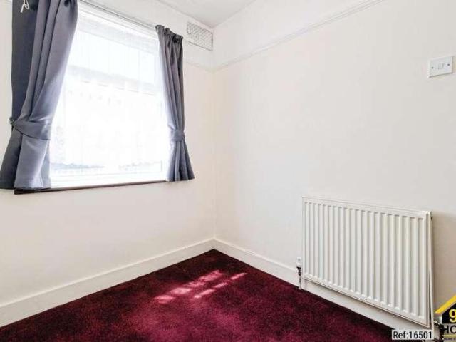 House for sale in Barkingside, Greater London