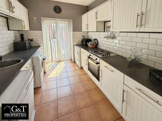 House for sale in Cherry Orchard, Fold Hill