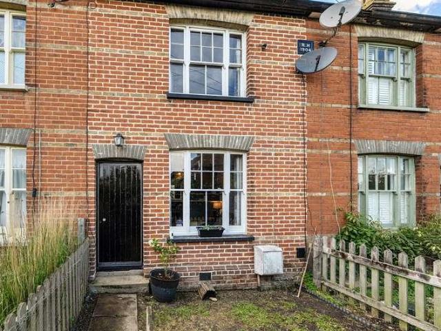 House for sale in Chipping Hill, Essex