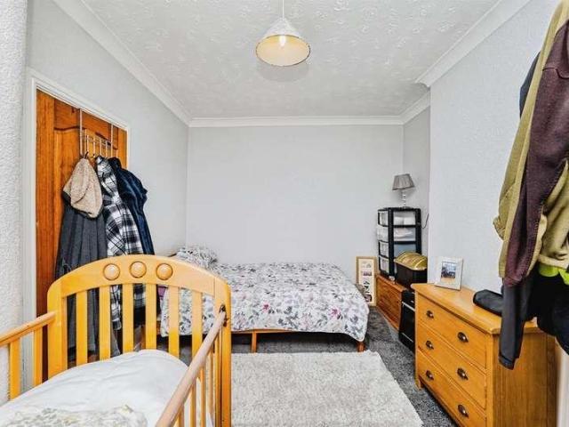House for sale in Heol-y-cyw, Wales