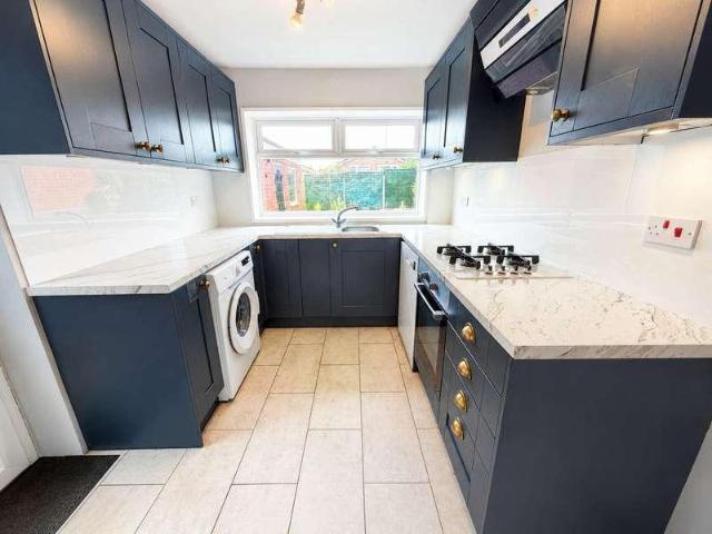 House for sale in Ravenstitch, Brierley Hill