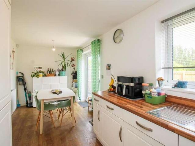 House for sale in Whitwood, West Yorkshire