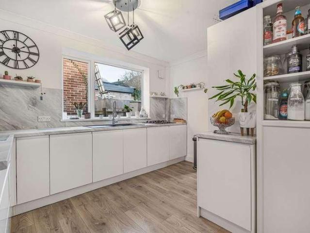House for sale in Mount Wise