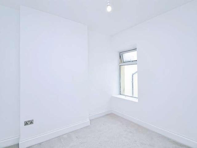 House for sale in Gibbonsdown, Barry